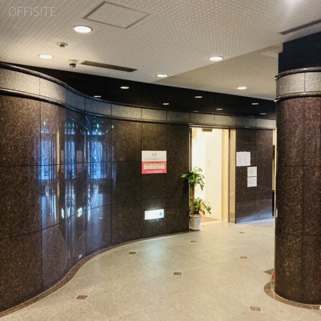 ATK千駄木ビル エントランス