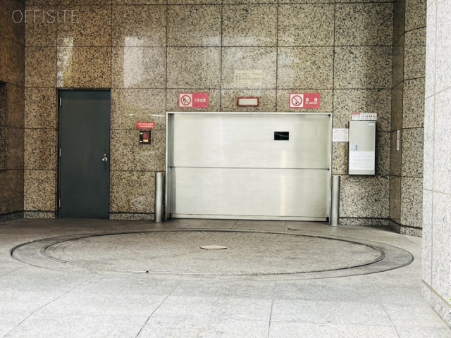 明産高浜ビル 駐車場