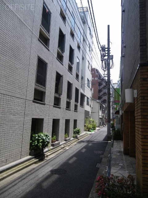 ゆまにビル IMGP3939 (480x640).jpg