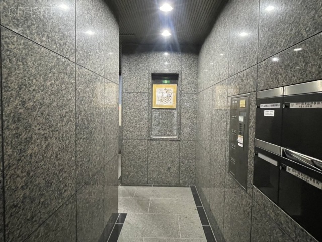 TOKI(トキ)ビル エントランス