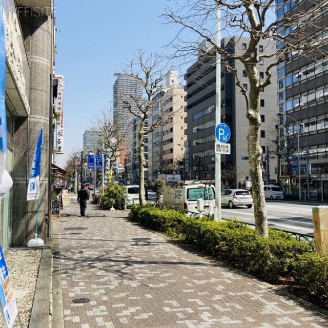EDGE日本橋蛎殻町 ビル前面道路