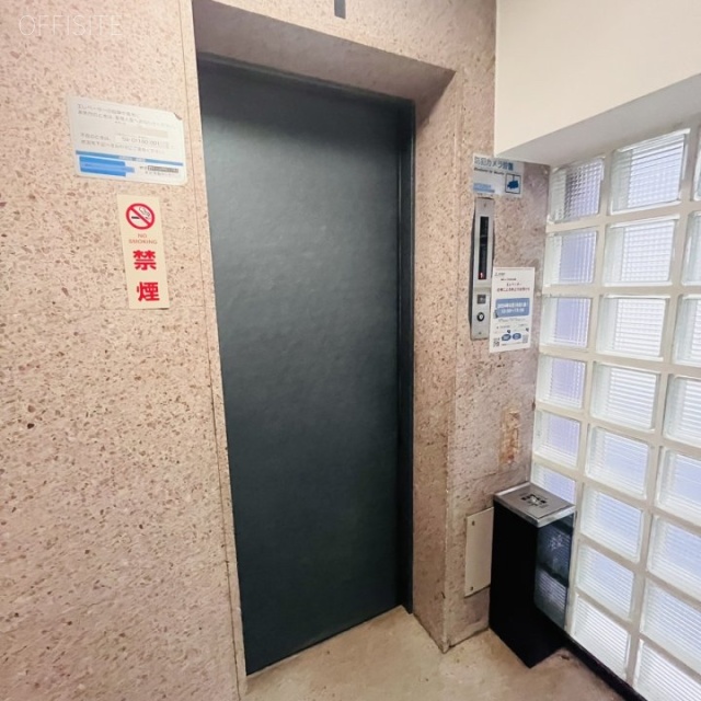 飯島ビル新館 エントランス