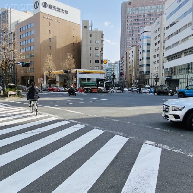 美工本郷ビル ビル前面道路