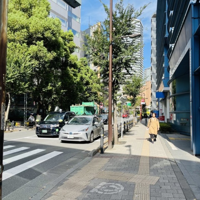 サンシャインシティアネックス 前面道路