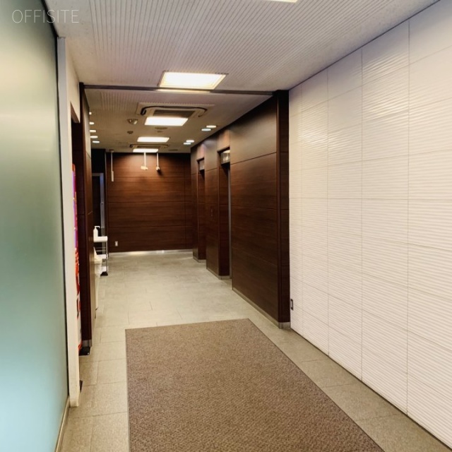 りそな新橋ビル エントランス