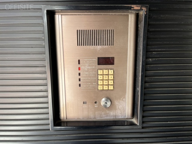 四谷学院駅前ビル エントランス