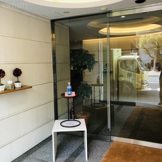 銀座武蔵野ビル エントランス