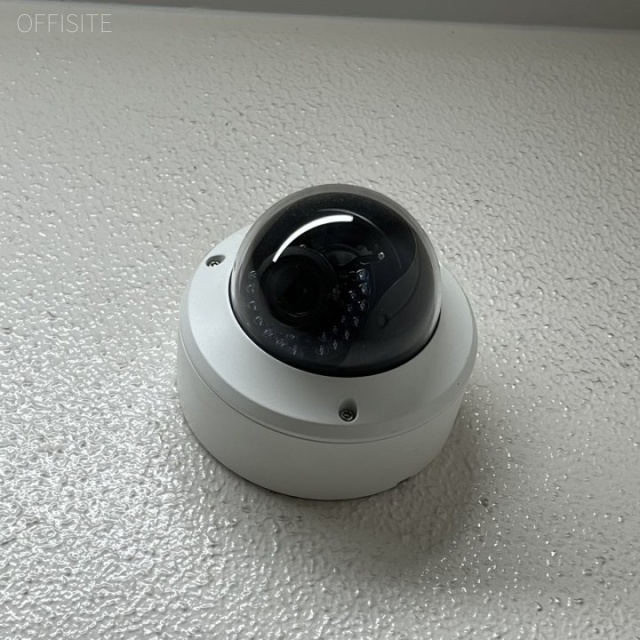 小川ビル 機械警備(監視カメラ)