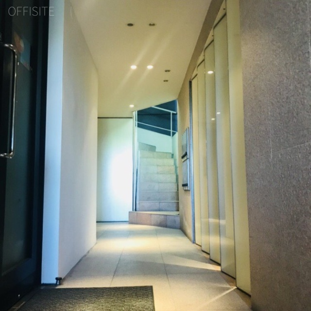 スマイリービル エントランス