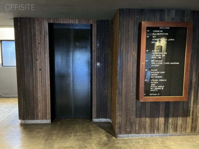 ninetytwo13 エレベーターも