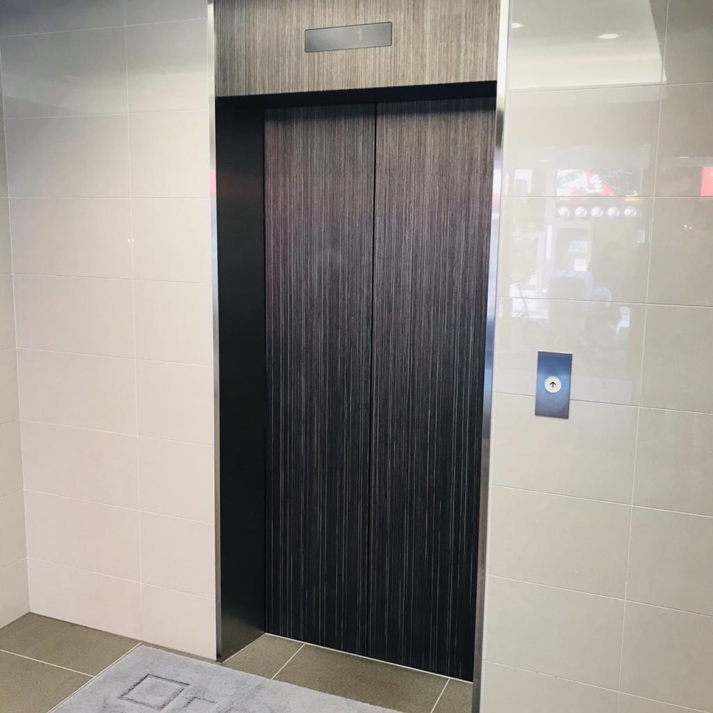 赤坂二丁目ビルのエレベーター