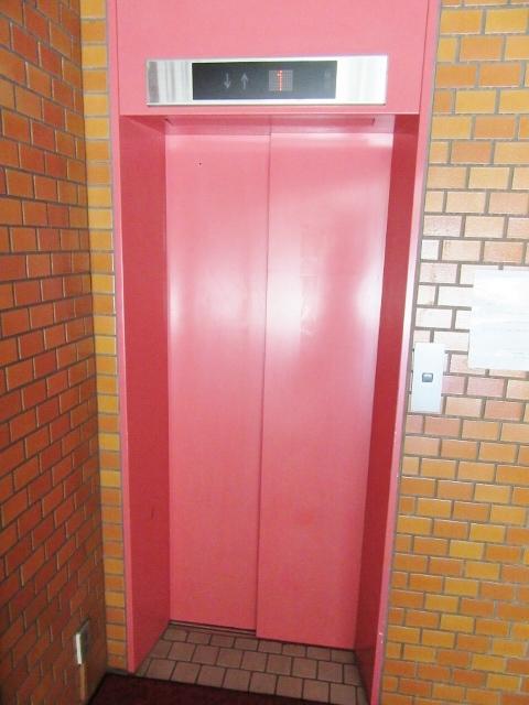 カーム乃木坂のエレベーター