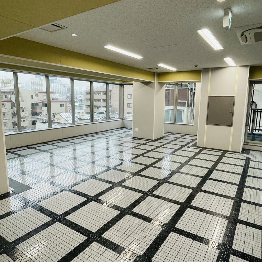 コレタス高田馬場の3階～4階 室内