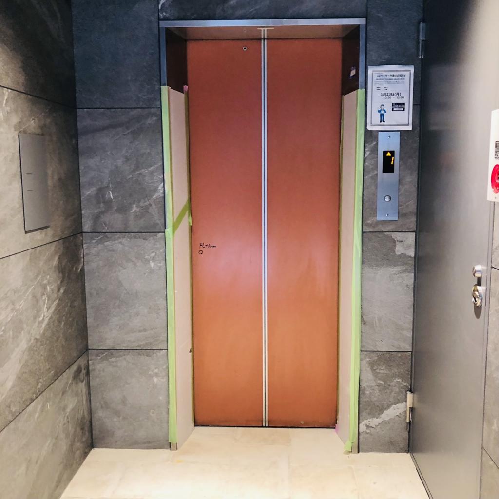 ＴＨＥ ＧＡＴＥ 新宿御苑のエレベーター
