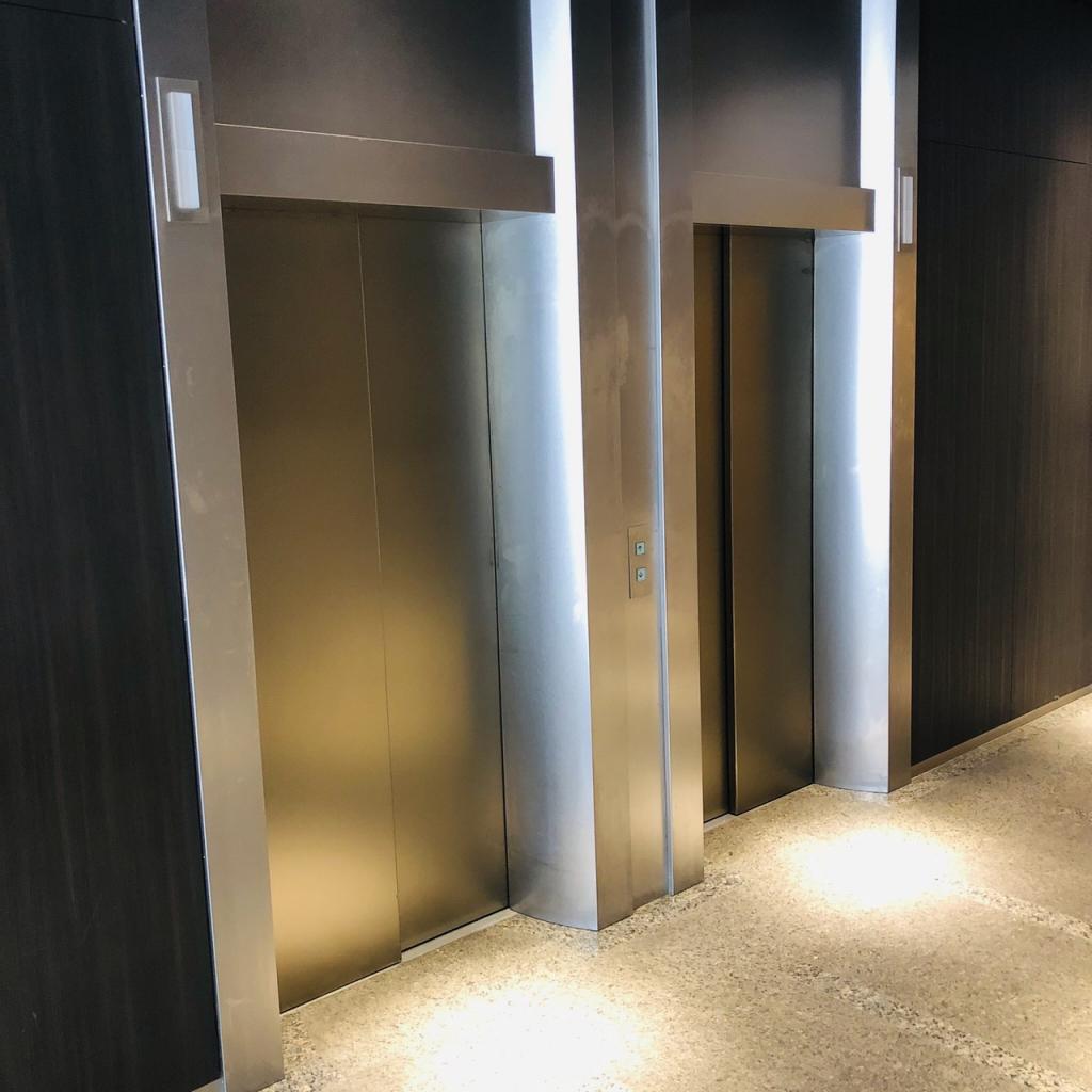 合人社東京永田町ビルのエレベーター