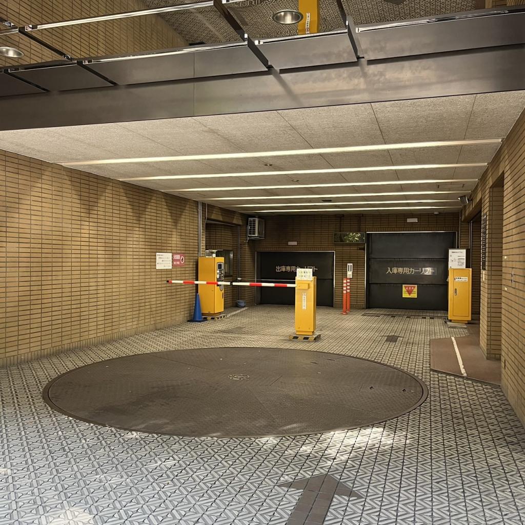 虎ノ門４０ＭＴビルの駐車場