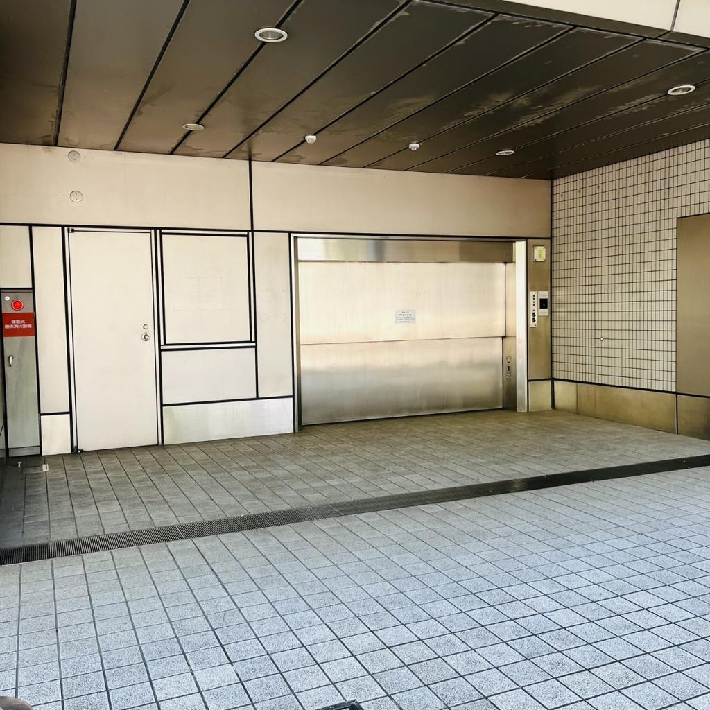 新横浜丸文ビルの駐車場