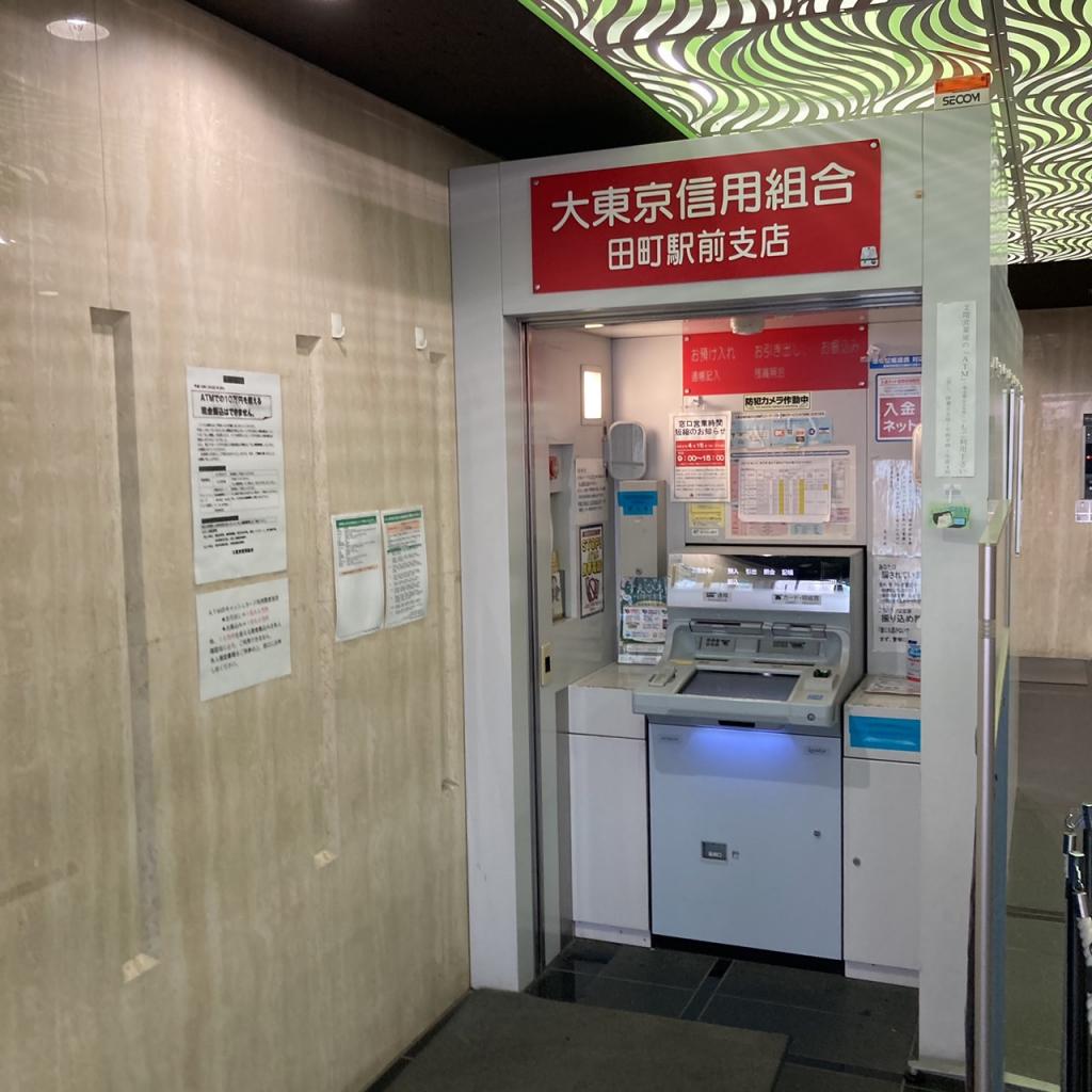 ＶＯＲＴ三田のエントランス内ATM
