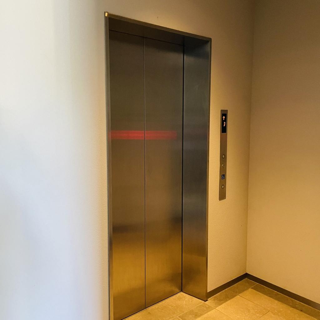 三番町ホテルビルのエレベーター
