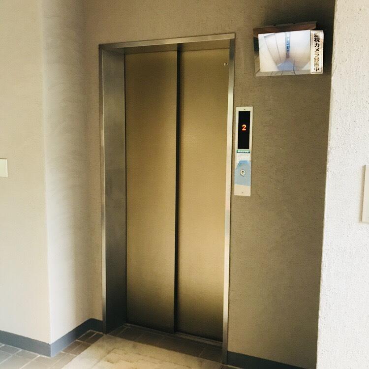 サンライズ青山のエレベーター