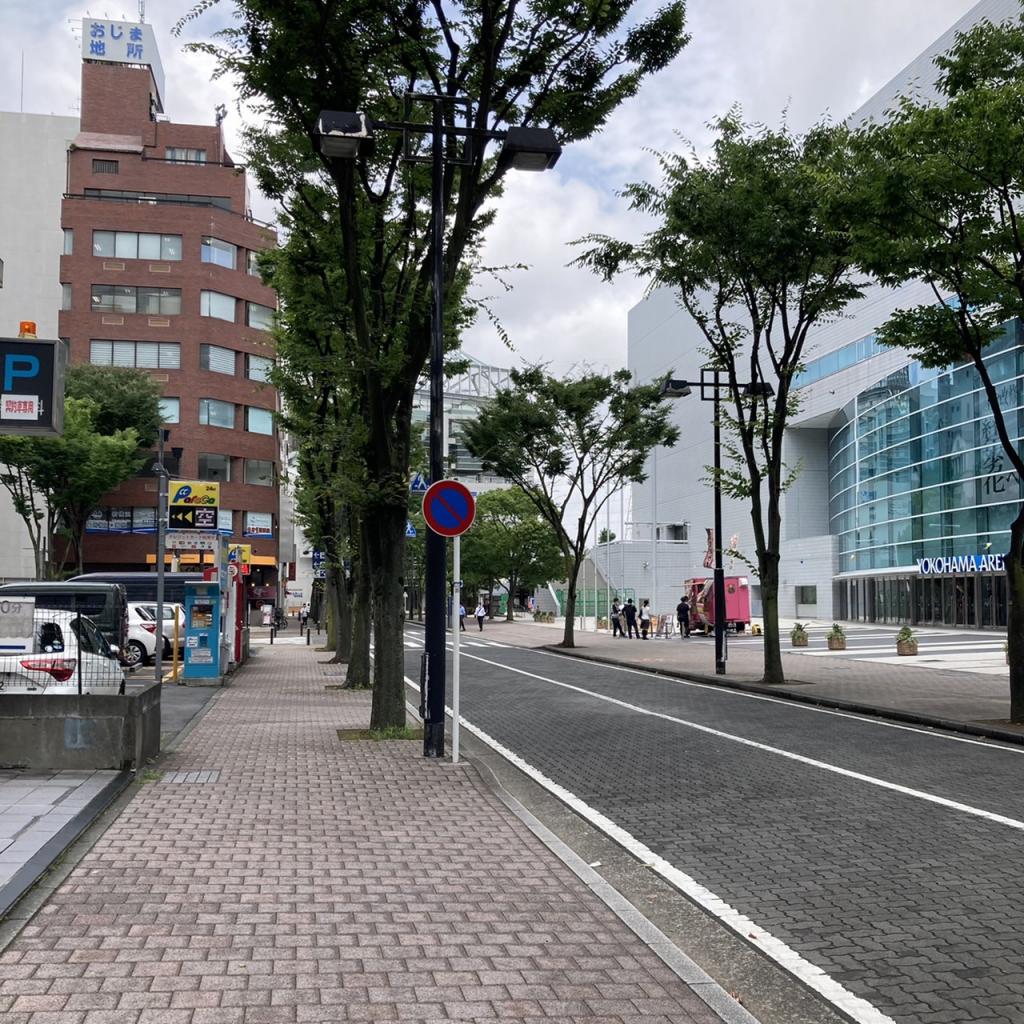 新横浜ＴＥＣＨビル Ｂ館のビル前面道路