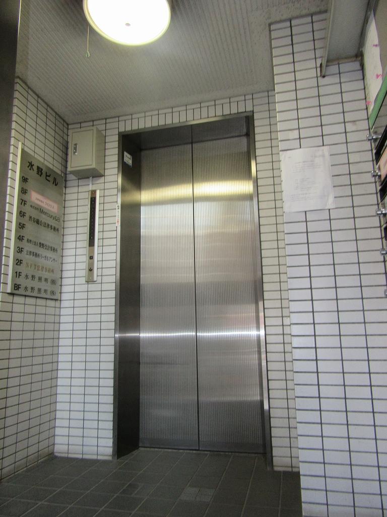 水野ビルのエレベーター