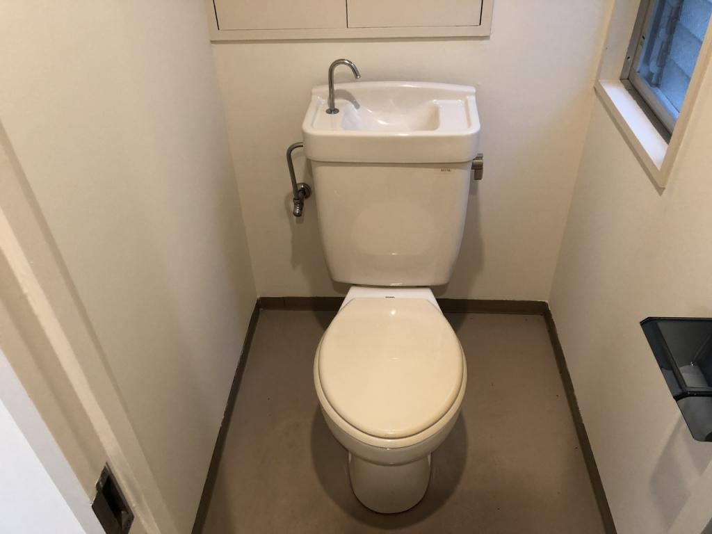 信國ビルのトイレ