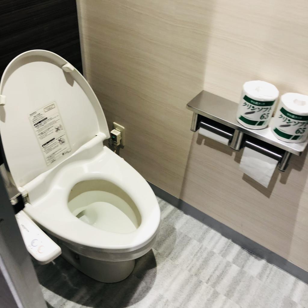 新横浜２１４ビルのトイレ