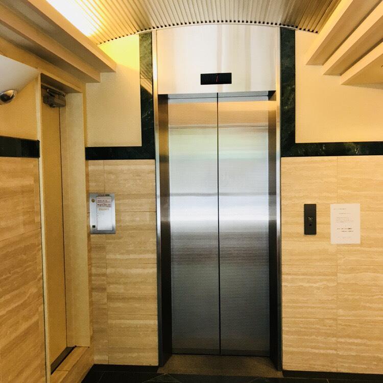 神谷ビルのエレベーター