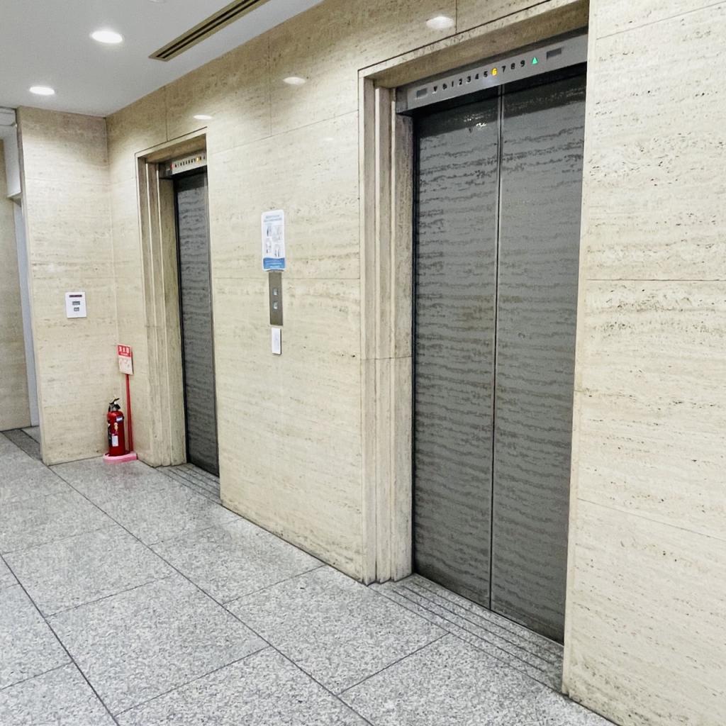 日本生命広小路ビルのエレベーター