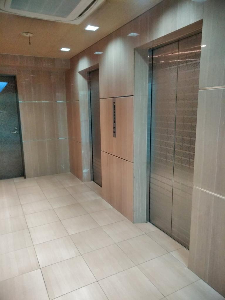 八重洲第七長岡ビルのエレベーター