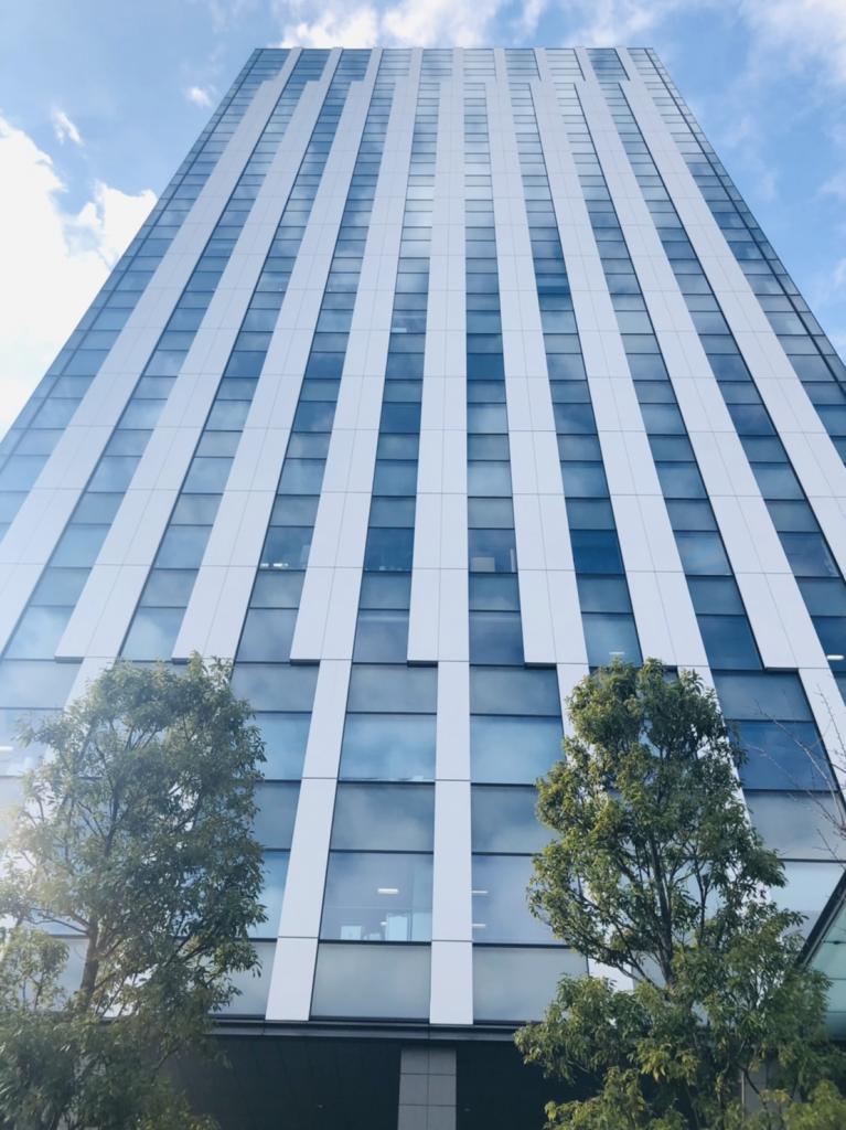 ダイバーシティ東京オフィスタワーの外観