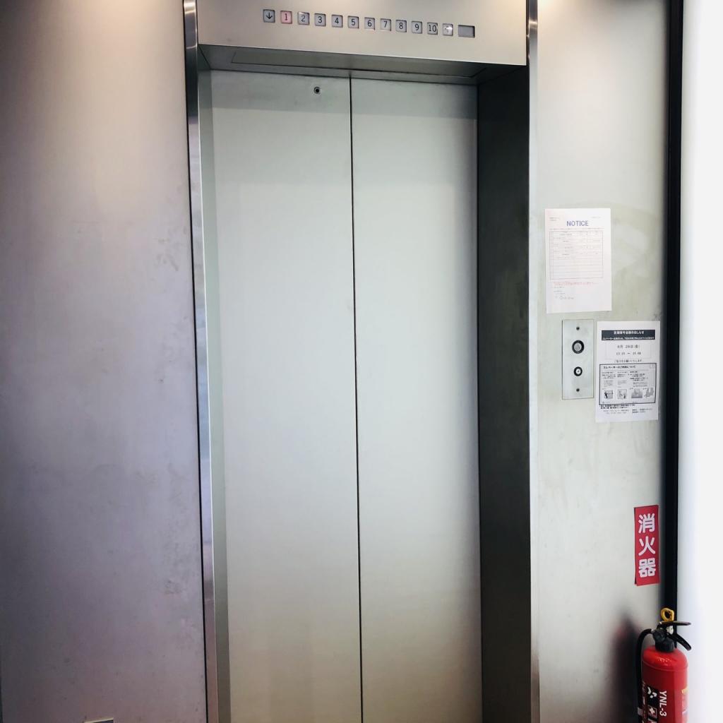 秋葉原サザンビルのエレベーター