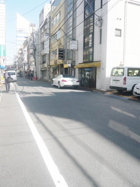 神田ＩＳビルのビル前面道路