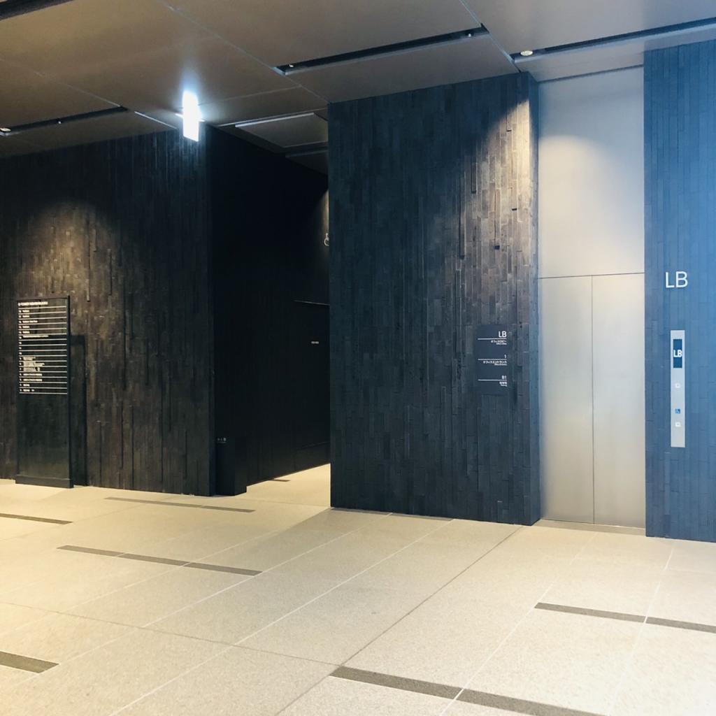 Ｄタワー西新宿の2階 エントランスホール
