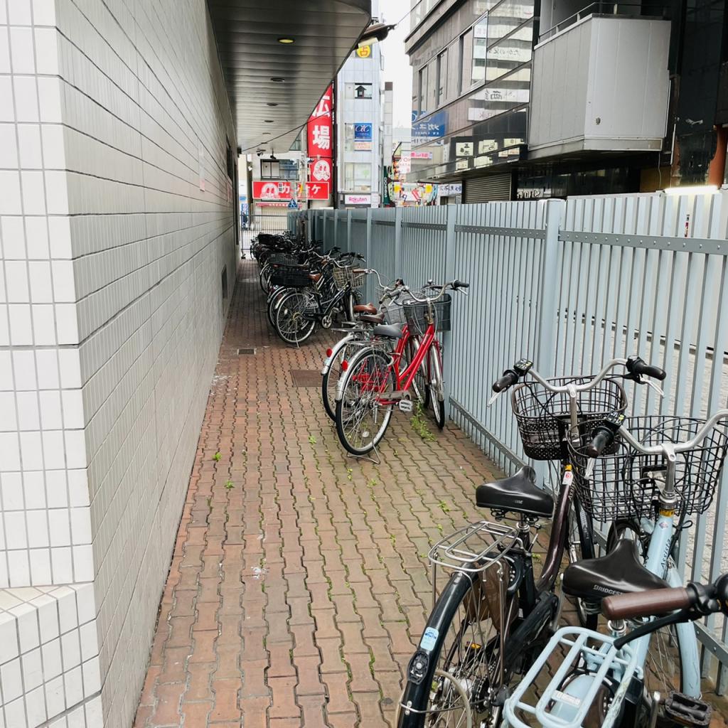 ヒューリック損保ジャパン上野共同ビルの駐輪スペース