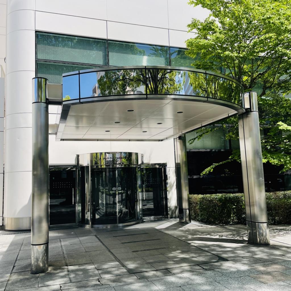 メットライフ仙台本町ビルのオフィス出入口