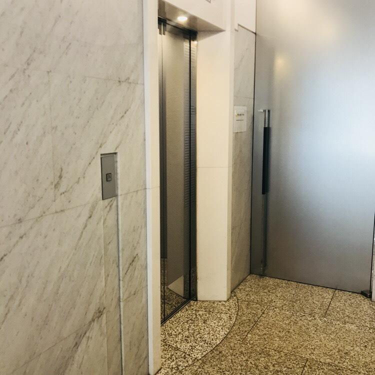 幡ヶ谷プラザビルのエレベーター