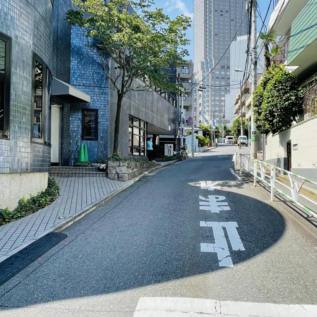 渋谷ＣＨビルのビル前面道路