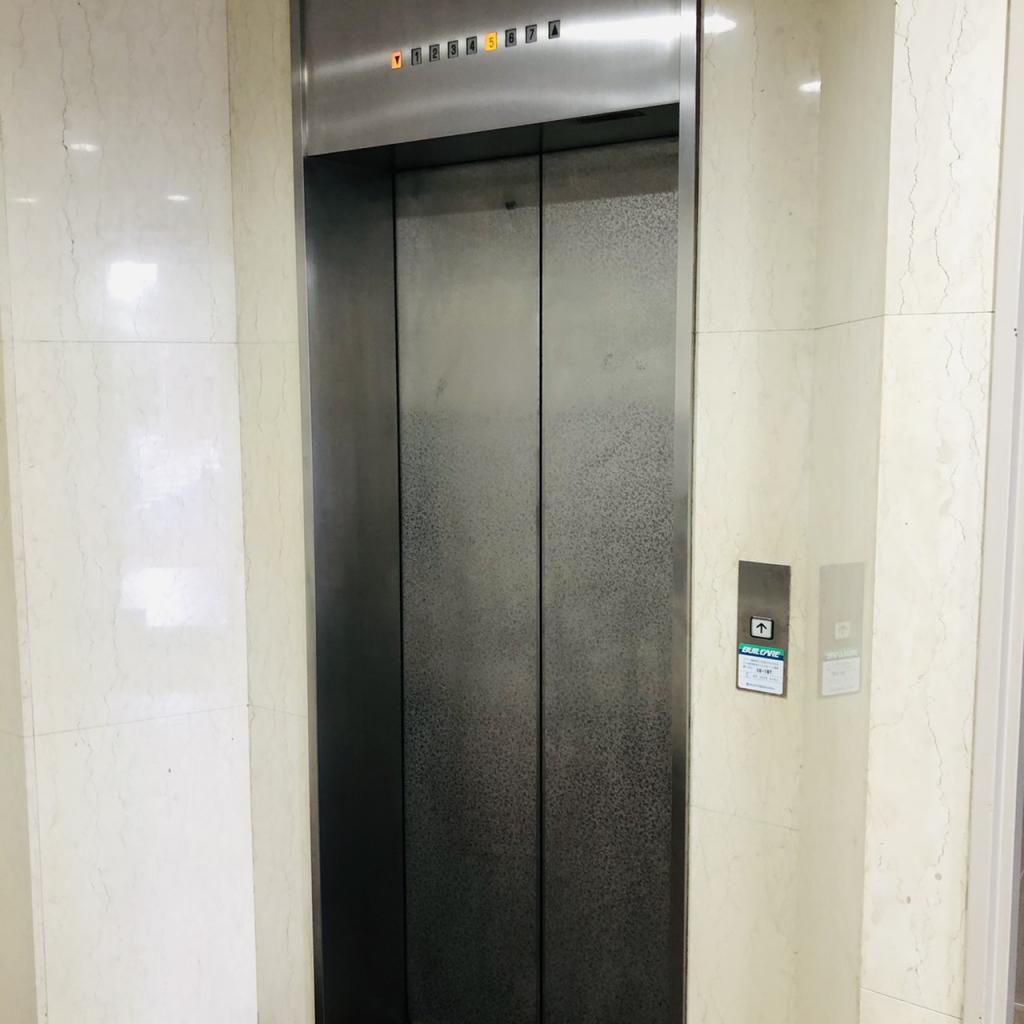 ウェルトンビルのエレベーター