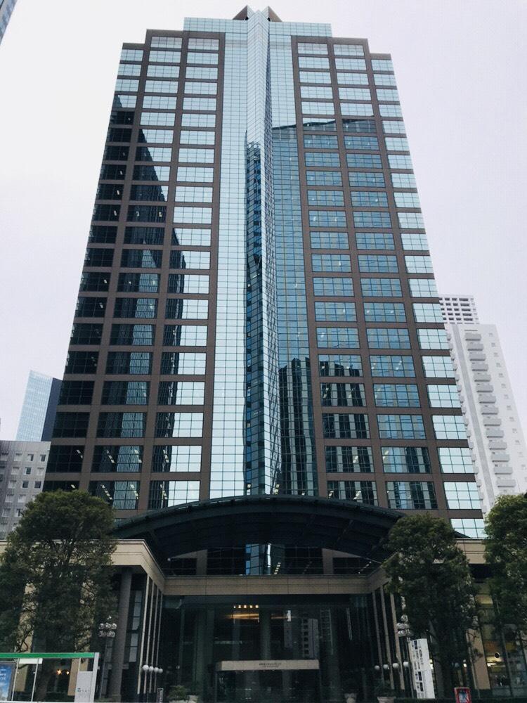 西新宿三井ビルディングの外観