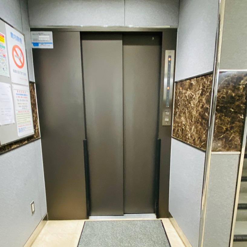 青山セブンハイツのエレベーター
