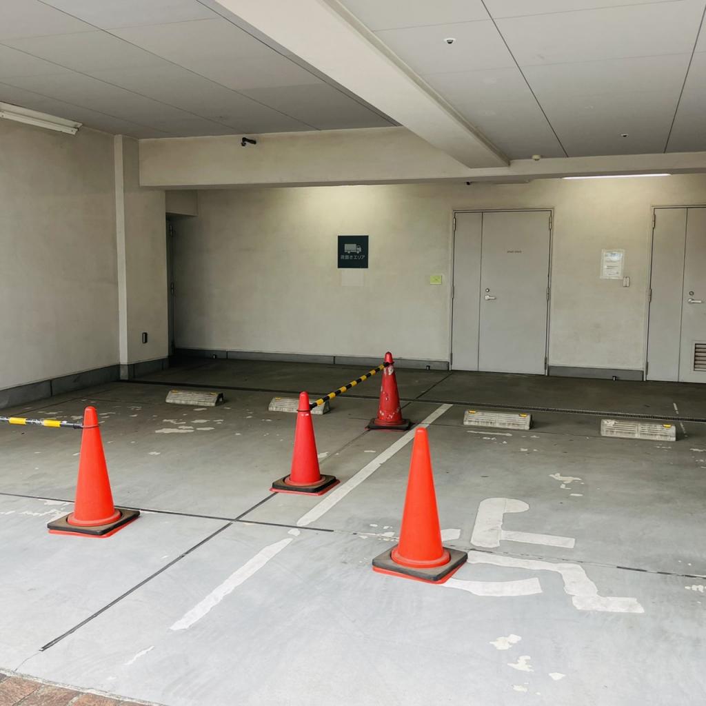 グラディート汐留ビアンコビルの駐車場