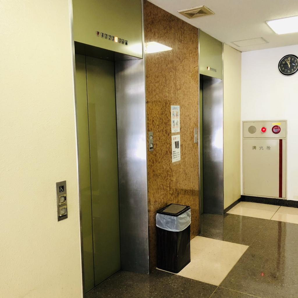 関内駅前第二ビルのエレベーター