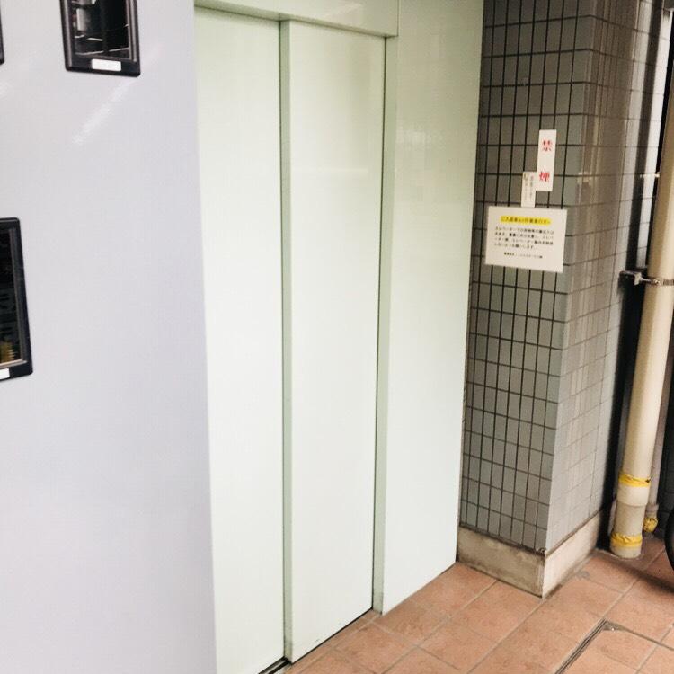 タチムラビルのエレベーター