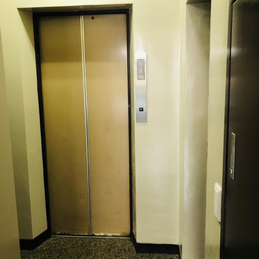 尾島ビルのエレベーター