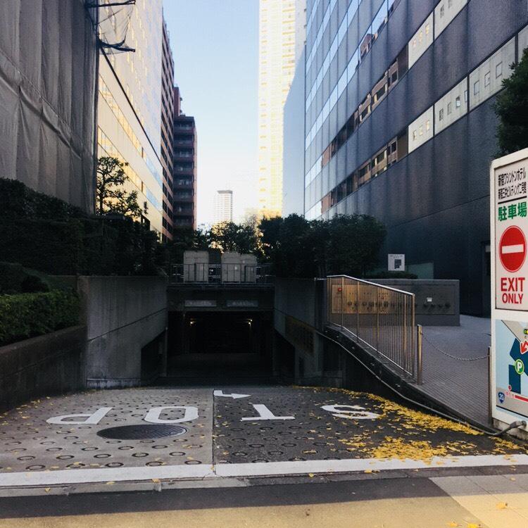 新宿三井ビルディング２号館の駐車場