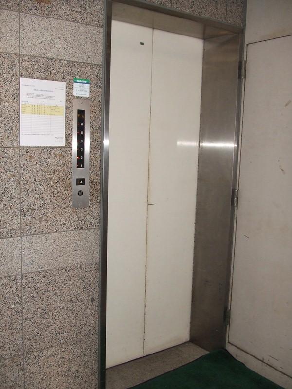 マニフィック南大井ビルのエレベーター