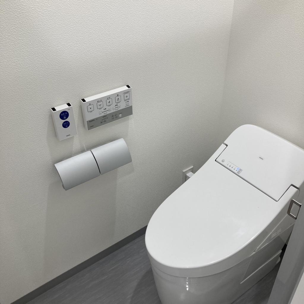 エスリードグランスクエア横浜関内の基準階 トイレ