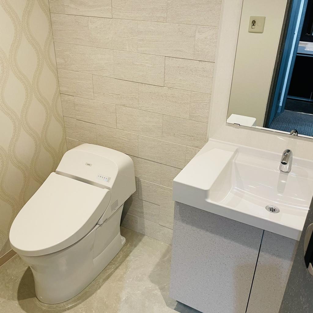 オーキッドプレイス浜松町の8階 トイレ